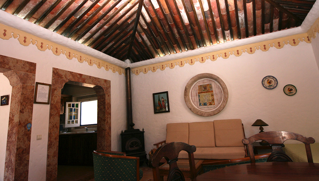 one of the courtyard villas - living room
